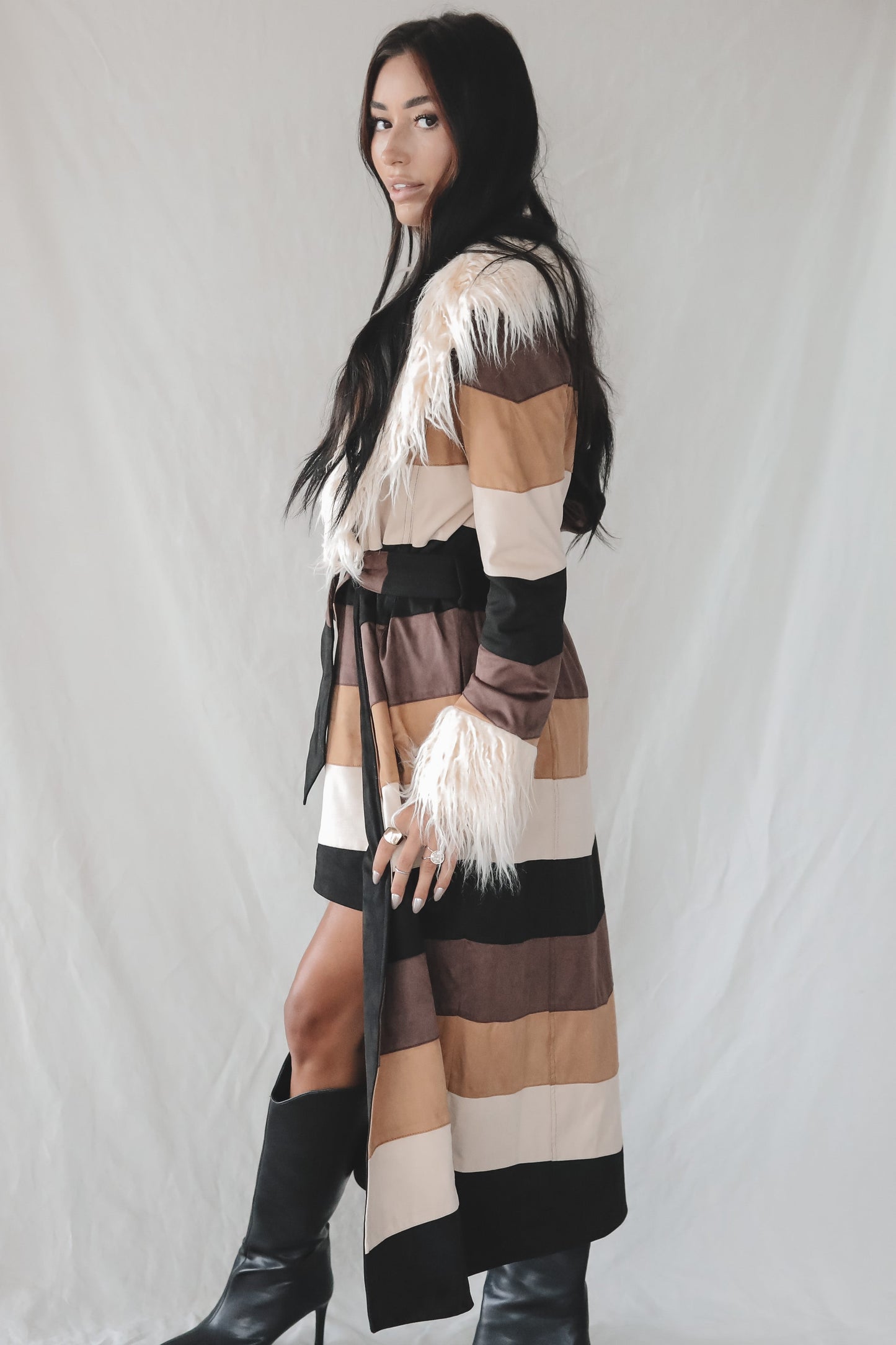 Manteau Long Chevron à Fausse Fourrure – SHOW ME YOUR MUMU