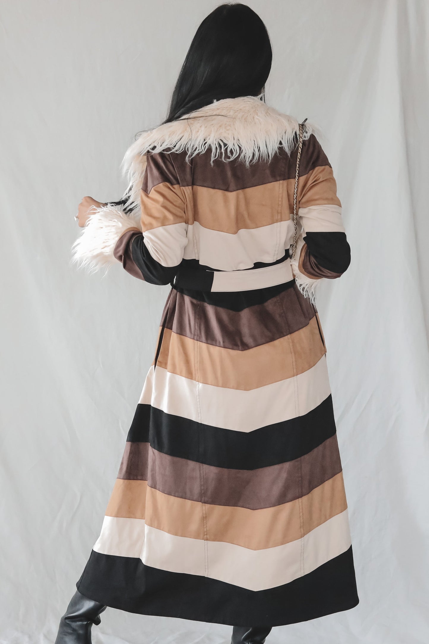 Manteau Long Chevron à Fausse Fourrure – SHOW ME YOUR MUMU