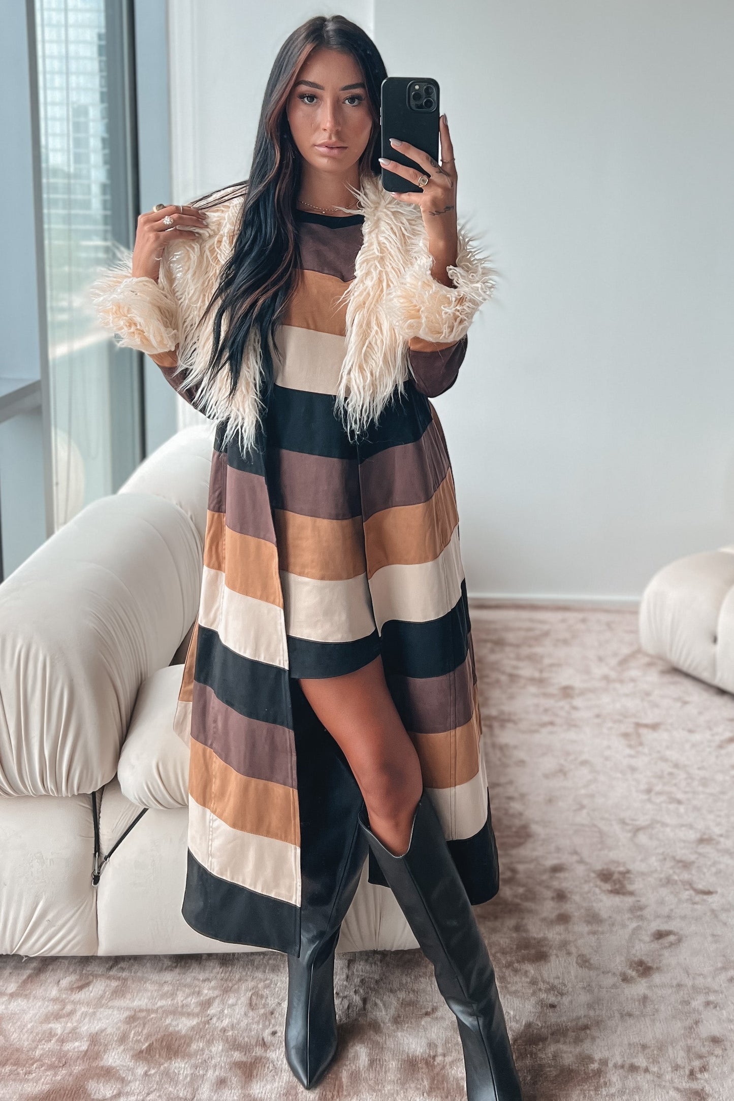 Manteau Long Chevron à Fausse Fourrure – SHOW ME YOUR MUMU
