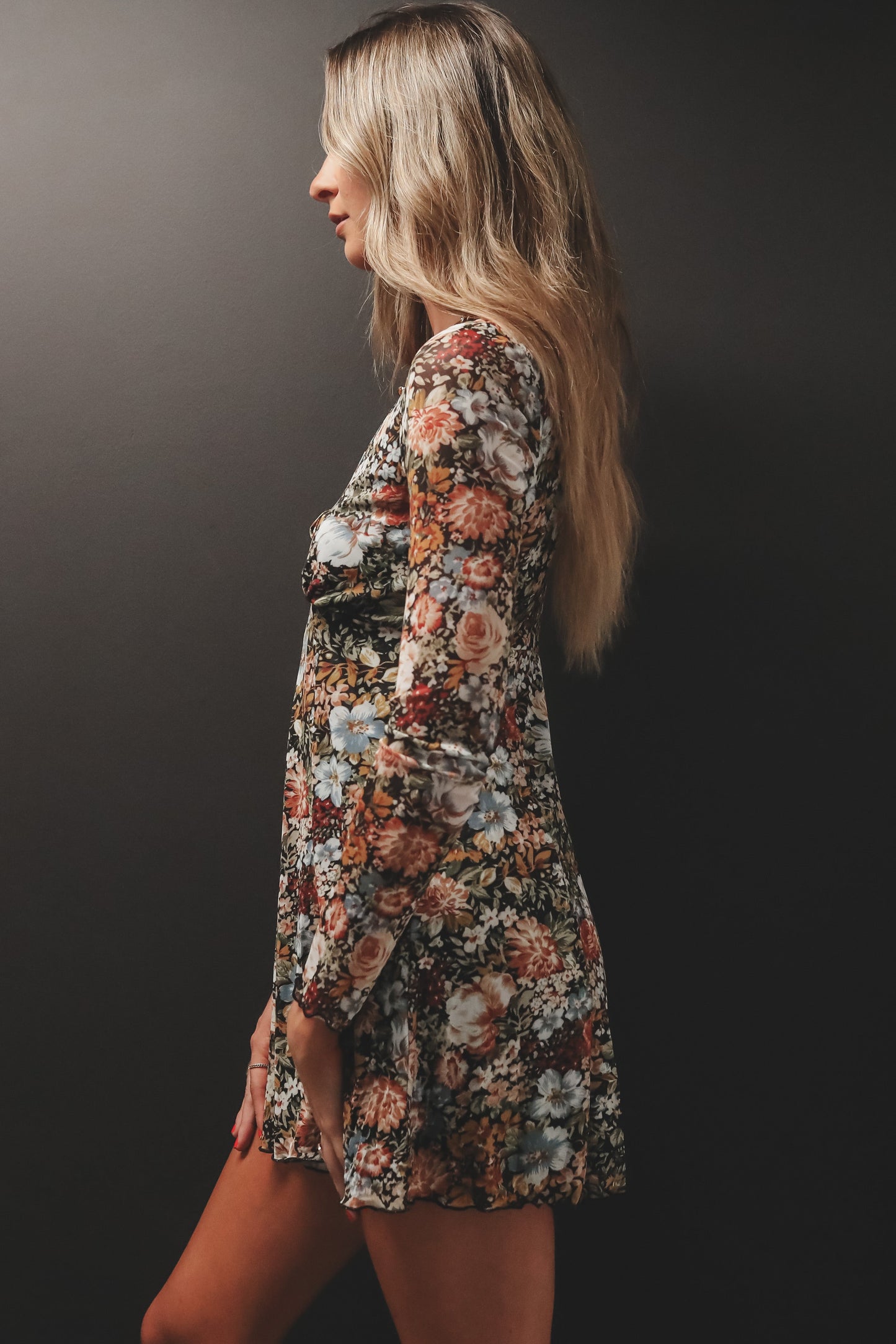 Combishort Fluide Fleuri Manches Longues – Décolleté V